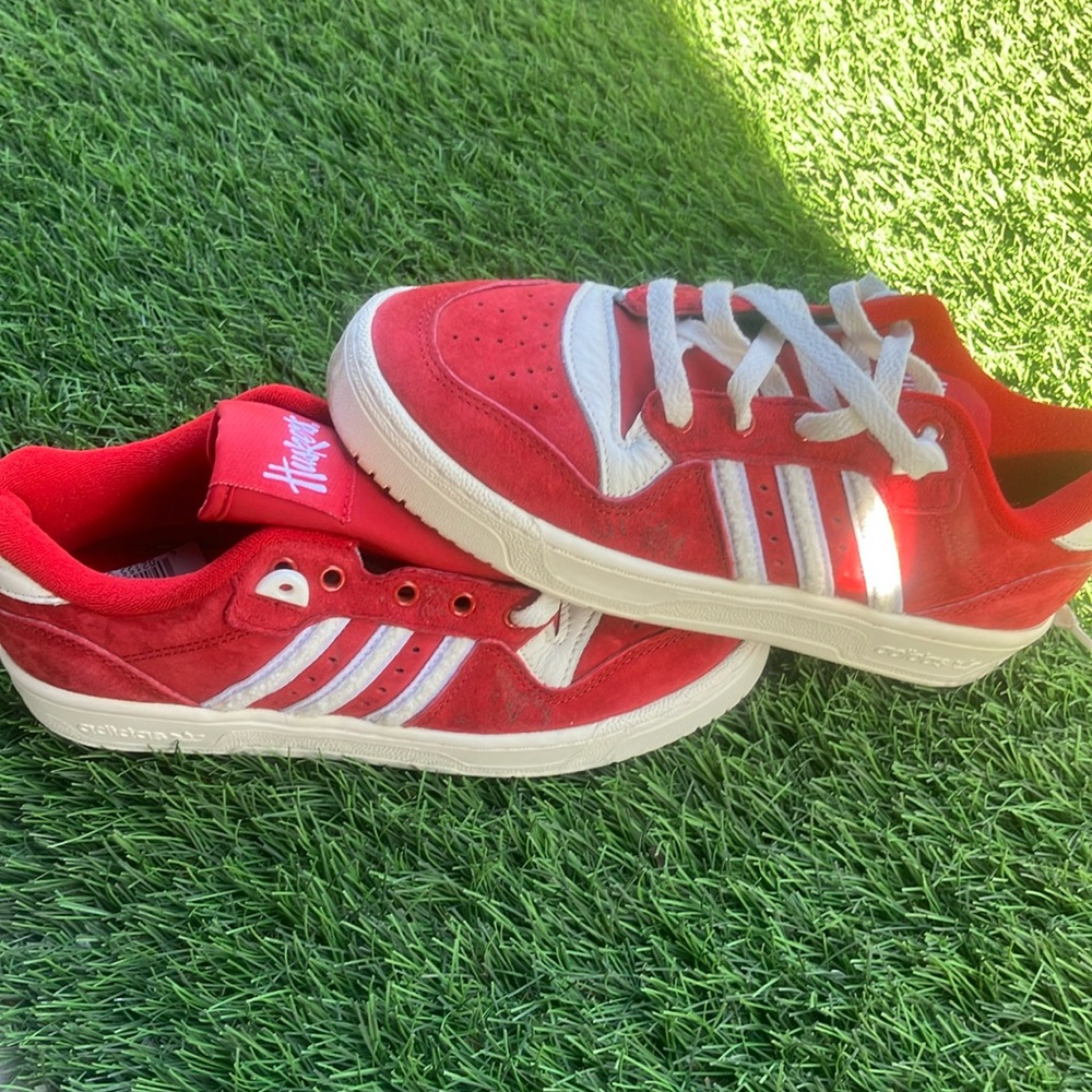 Hype Red and White Sneakers Classic Design